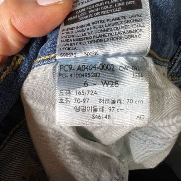 Levi’s Strauss Signature Heritage High Rise Straight Jeans Distressed - Picture 9 of 11